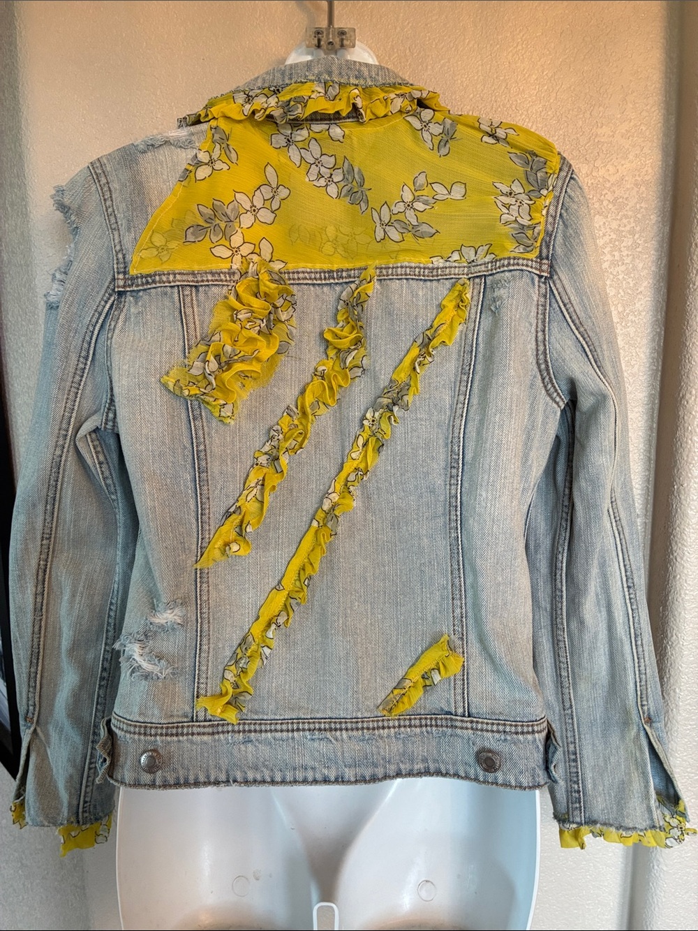 Ragamuffin Couture: embellished Denim Jacket women's M, yellow Floral ruffles - Picture 7 of 17